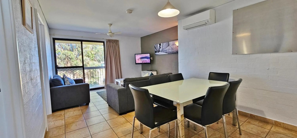 Riverview Holiday Apartment 6 - Kalbarri WA