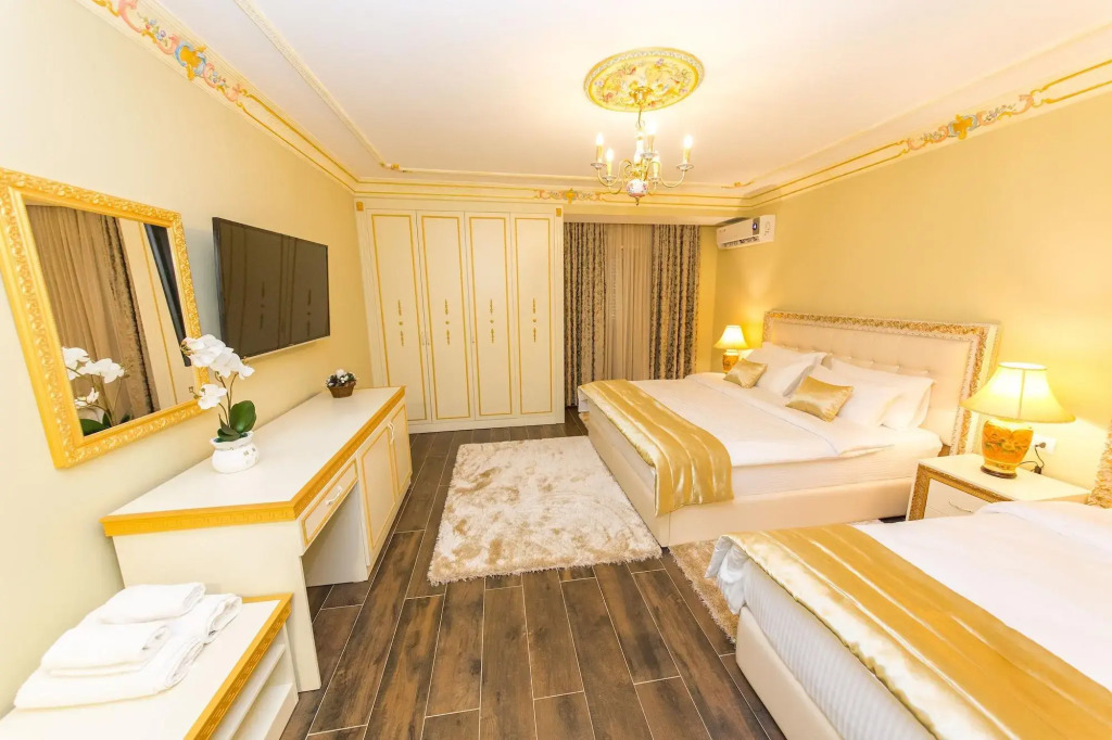 Hotel Empire Albania