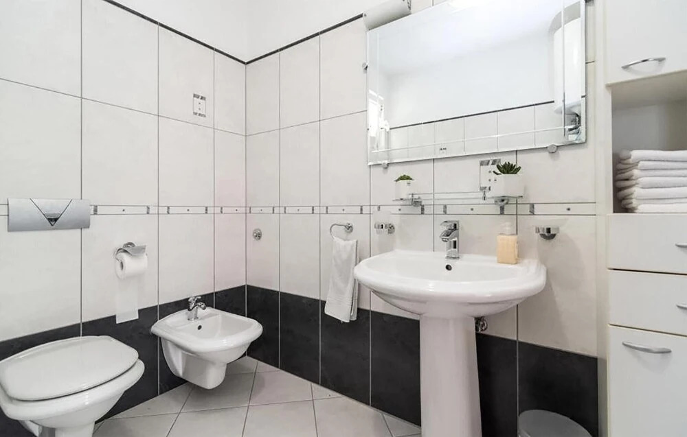 Awesome Apartment in Sutivan With Wifi and 3 Bedrooms