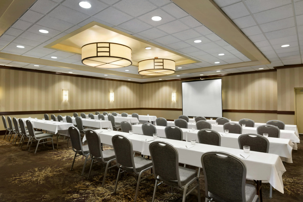Embassy Suites by Hilton Piscataway Somerset