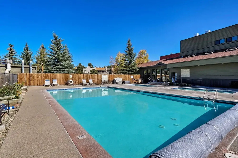 Cozy Family-friendly Fraser Condo w/ Mtn Views!