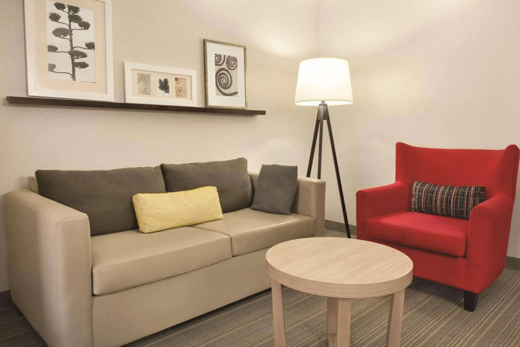 Country Inn & Suites by Radisson, Fresno North, CA