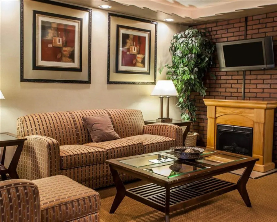 Quality Inn Aurora - Naperville Area