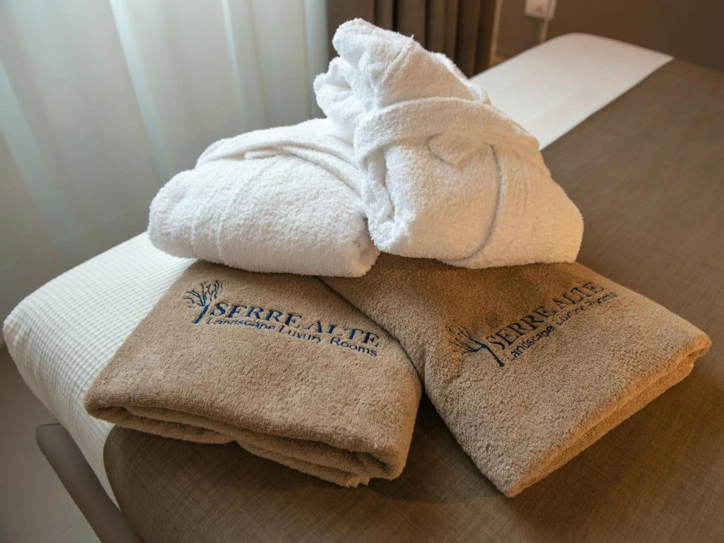 Serre Alte Landscape Luxury Rooms