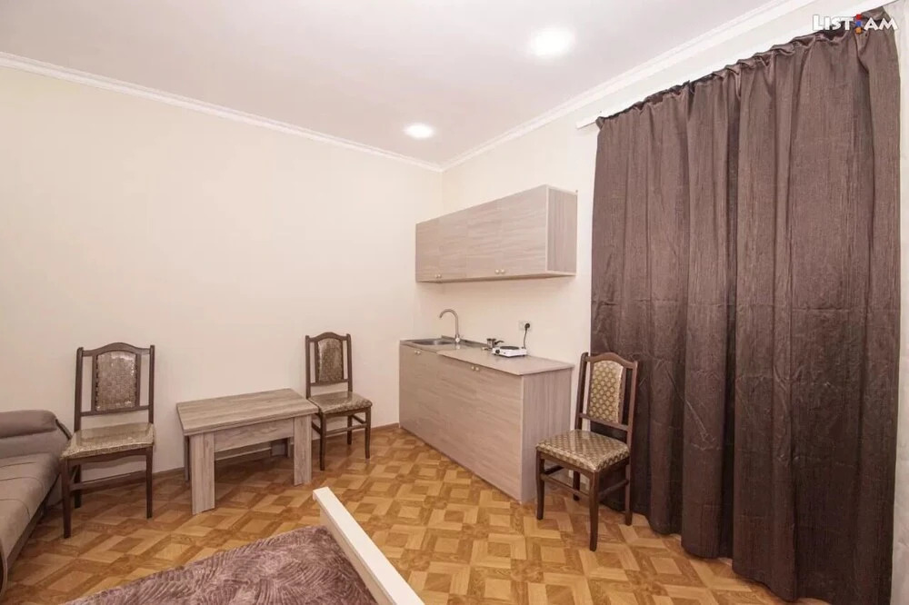 Admiral 70 Hotel