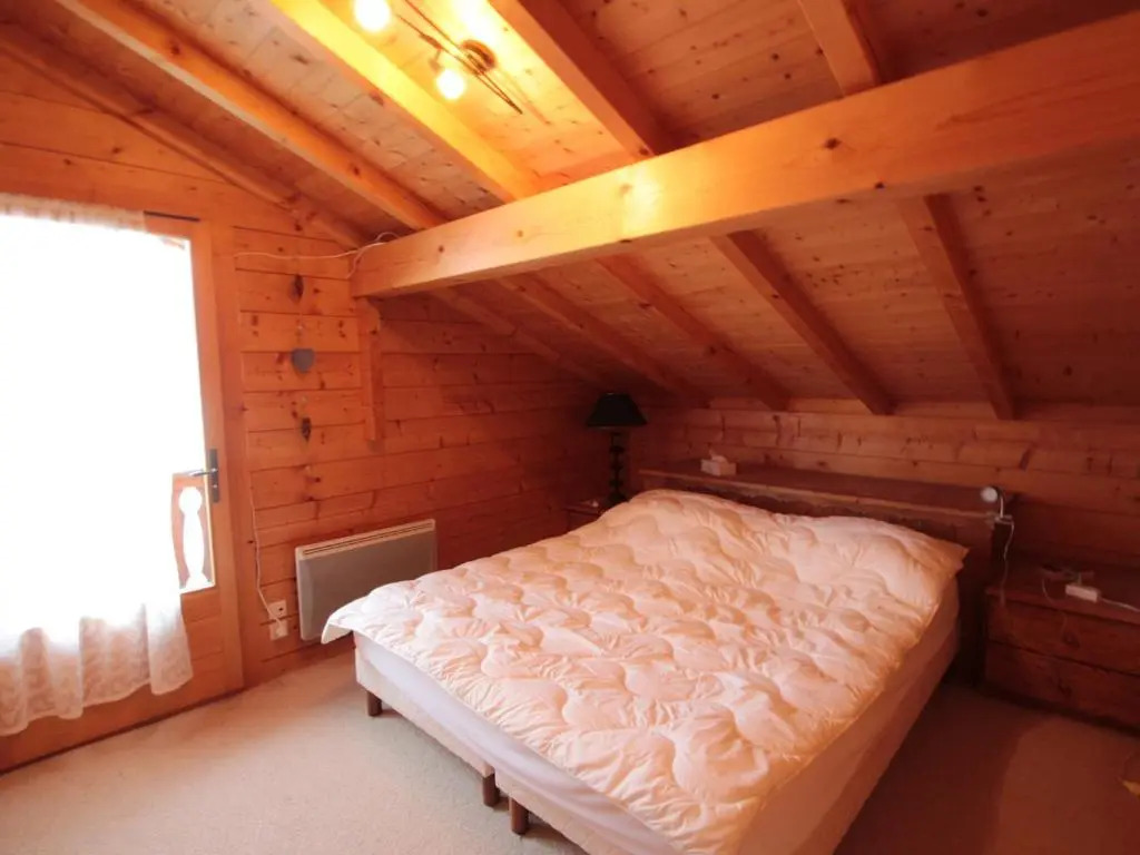 Chalet Les Carroz d'Arâches, 4 pièces, 8 personnes - FR-1-572-49