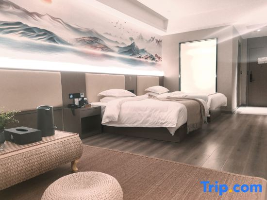 Yali Smart Hotel (Guiyang Southwest Business and Trade City)