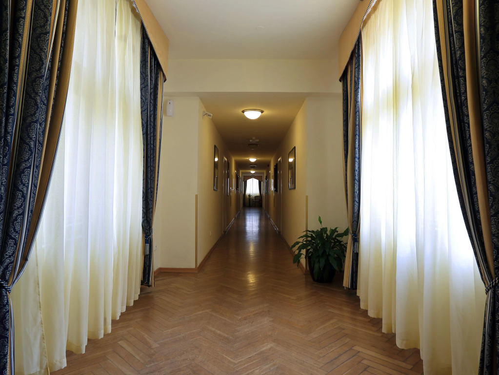 Elysee Hotel