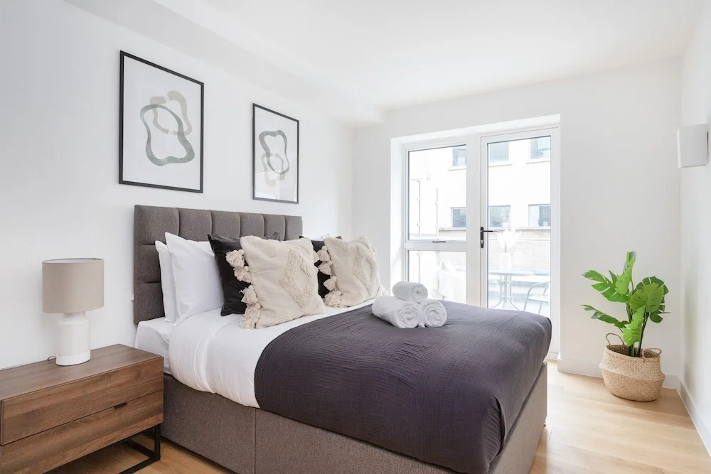 Chic 1BR by Goodge Street Station