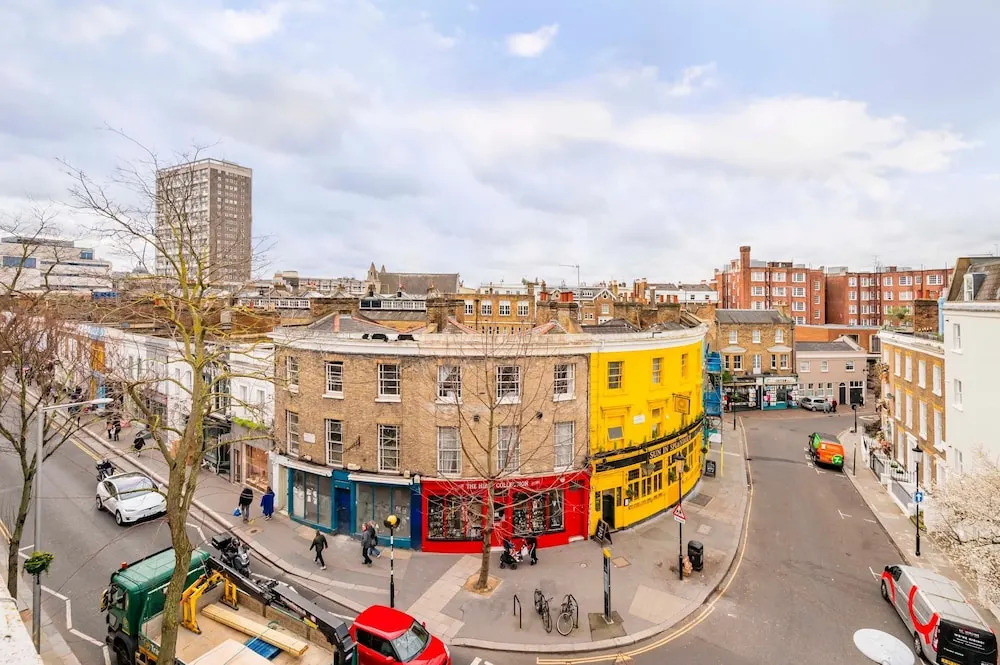 Long Term Stay- Notting Hill by Out of Office Lifestyle