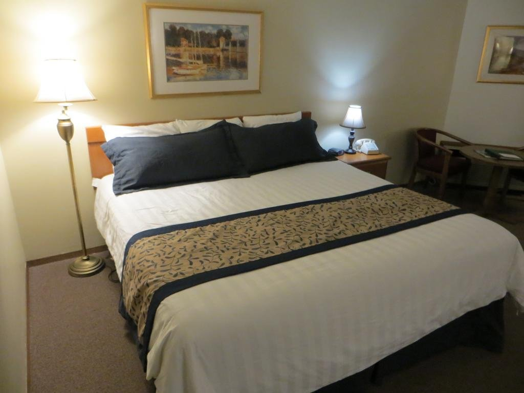 Pine Grove Resort