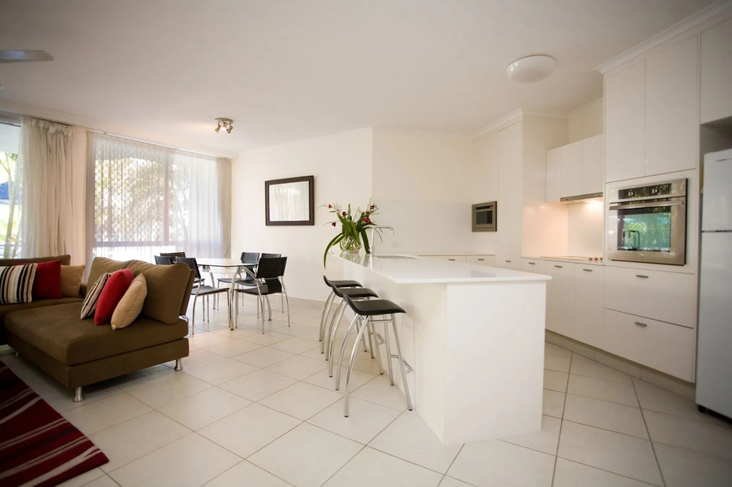 Noosa Tropicana