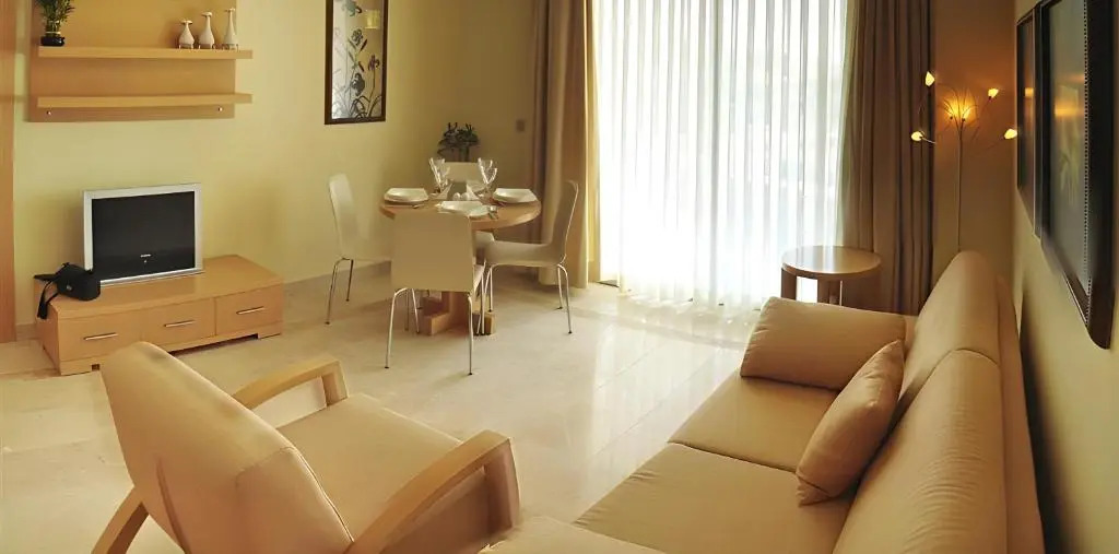 Apartments Goldcity 2+1