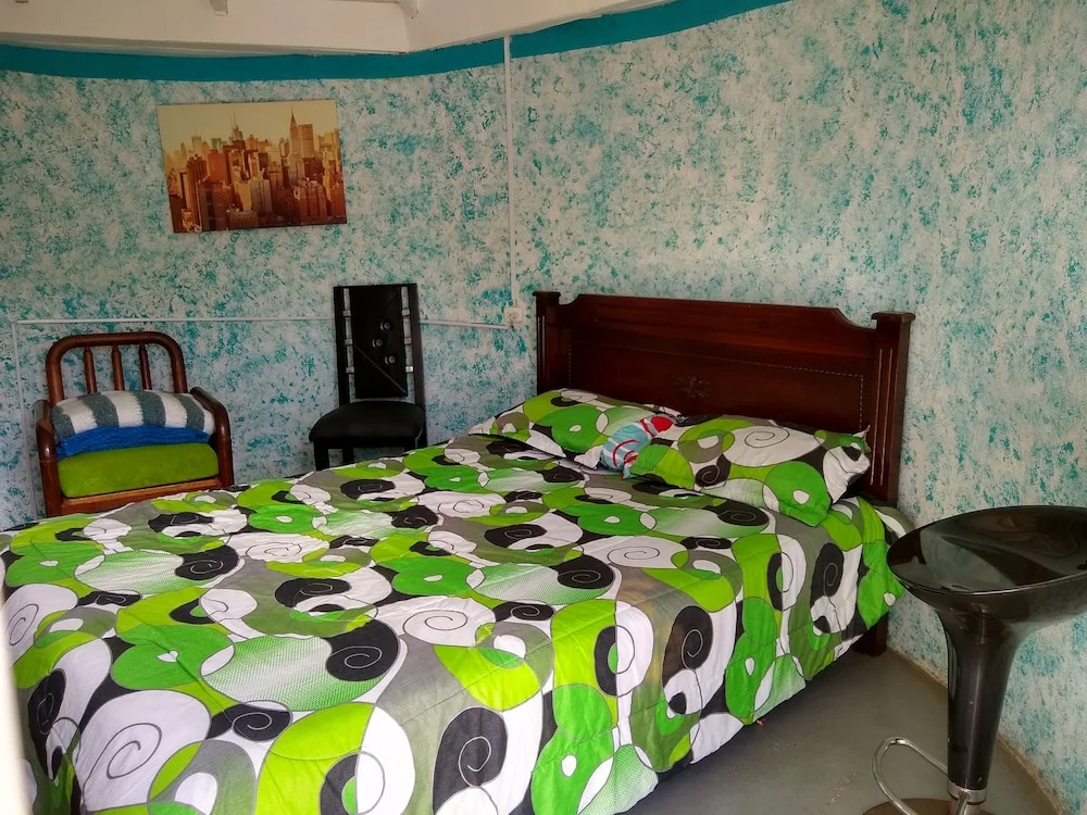 Hospedaje Santaelena -chalets de montaña