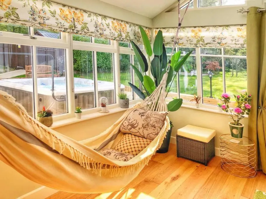 Daweswood Guest Suite - Luxury retreat with optional hot tub