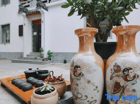 Tingtao Bieyuan Hostel