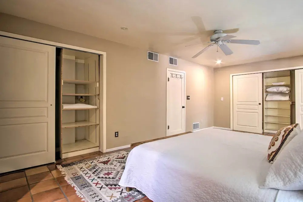Stylish Tucson Home: Backyard Oasis w/ Grill!