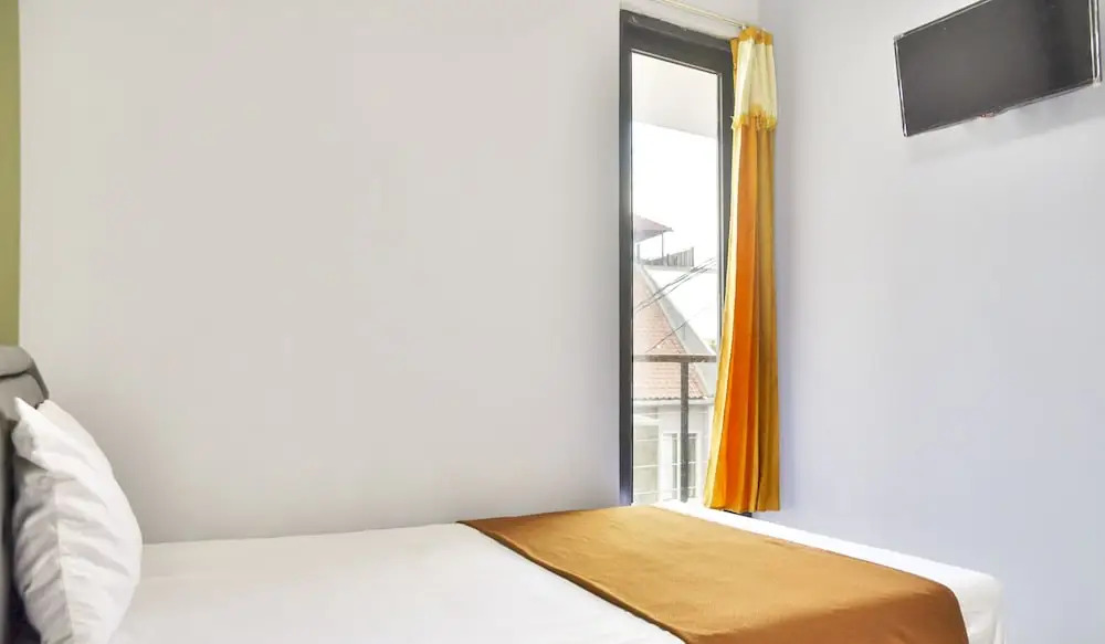 ZEN Rooms Basic near Kota Kasablanka