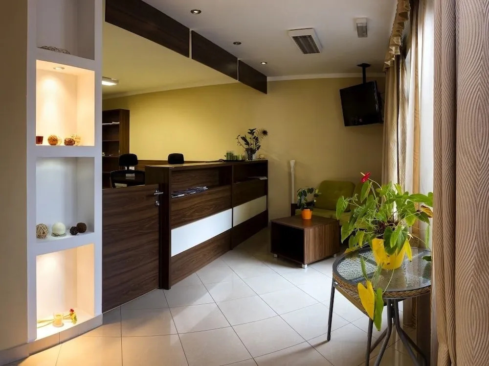 No 28 Rooms & Apartments