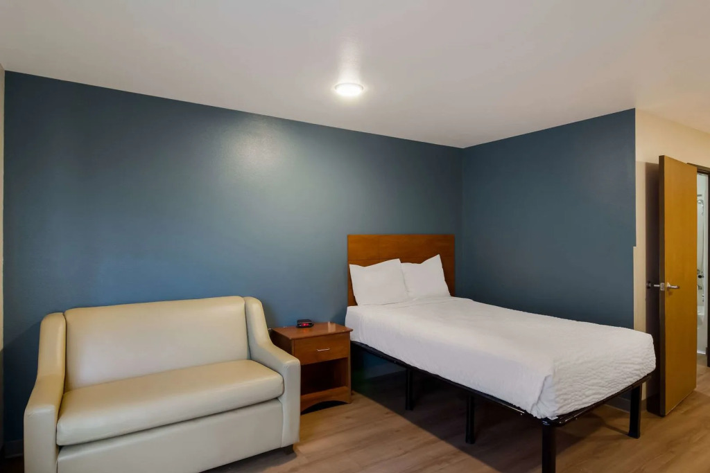 WoodSpring Suites Jacksonville I-295 East