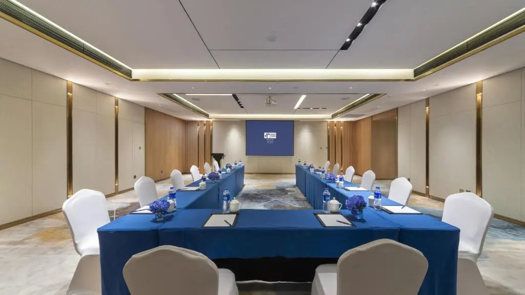 Holiday Inn Express E'mei Qiliping