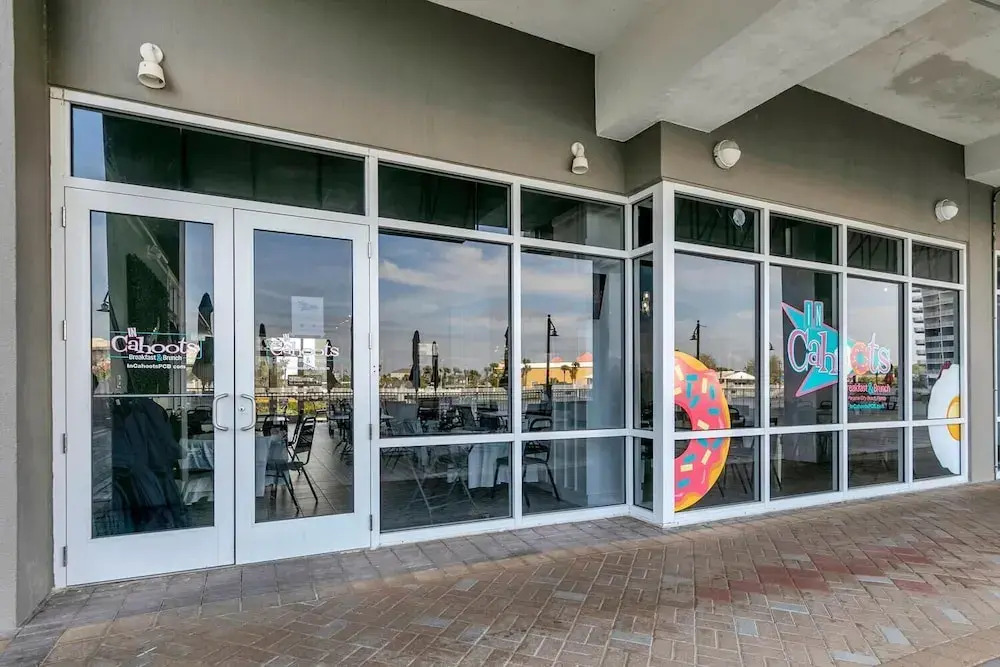Laketown Wharf 2018