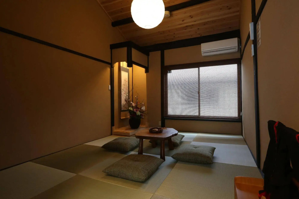 Rakuya Karasuma Gojo - Vacation STAY 13636v