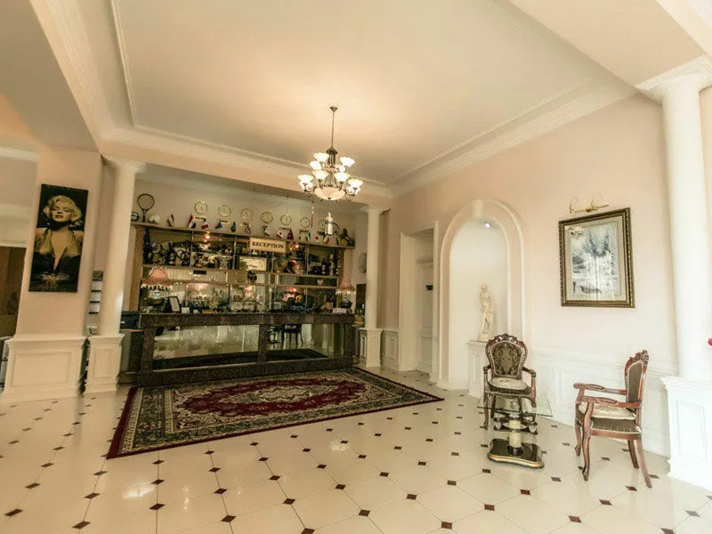 Konstantin Hotel