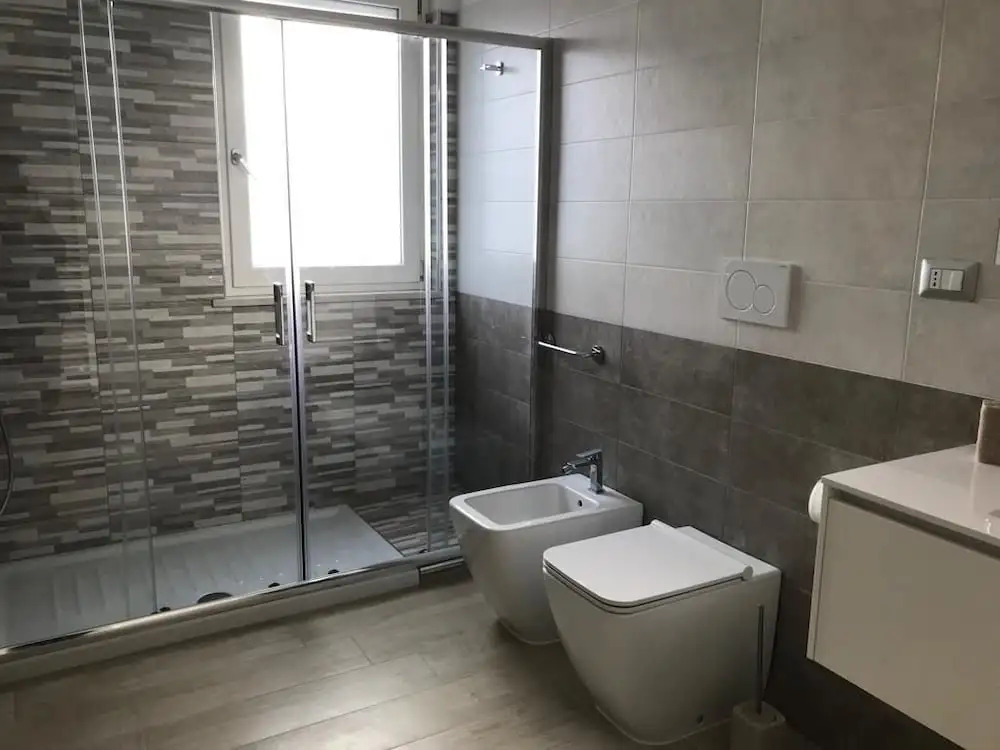 B&B Oleum