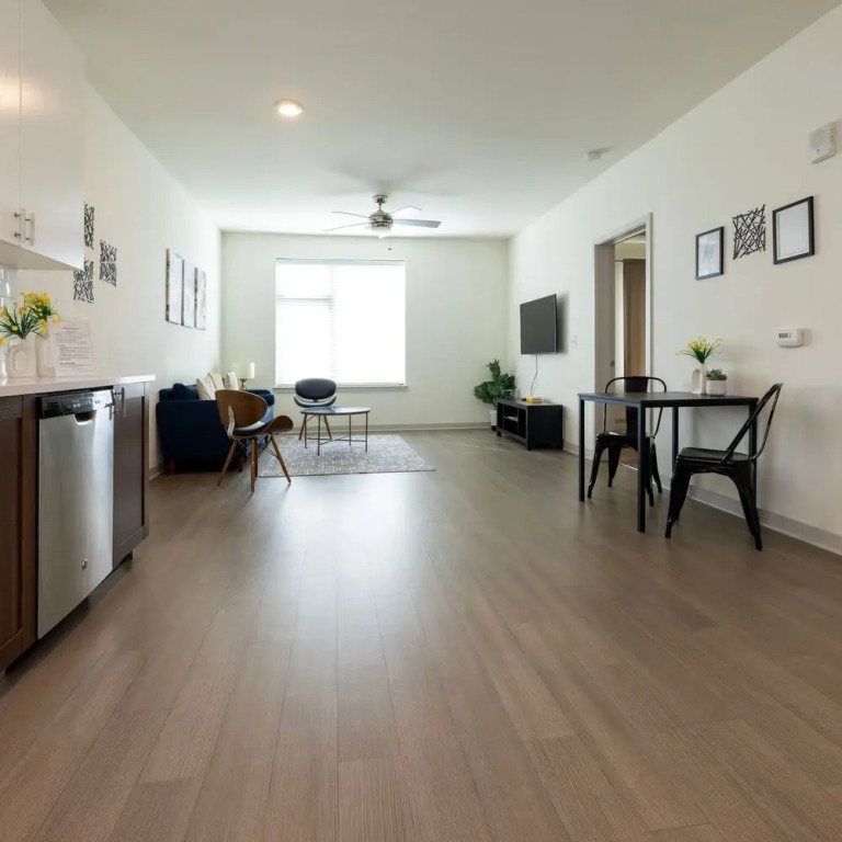 Stunning Nulu 1BR Cozysuites 06