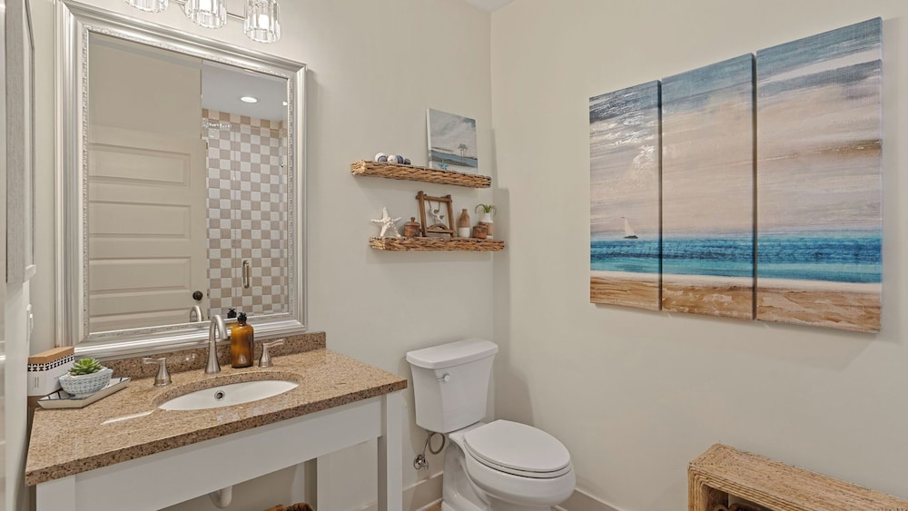 30A Kinda Day by Avantstay Pool + Private Beach Top Floor Redfish