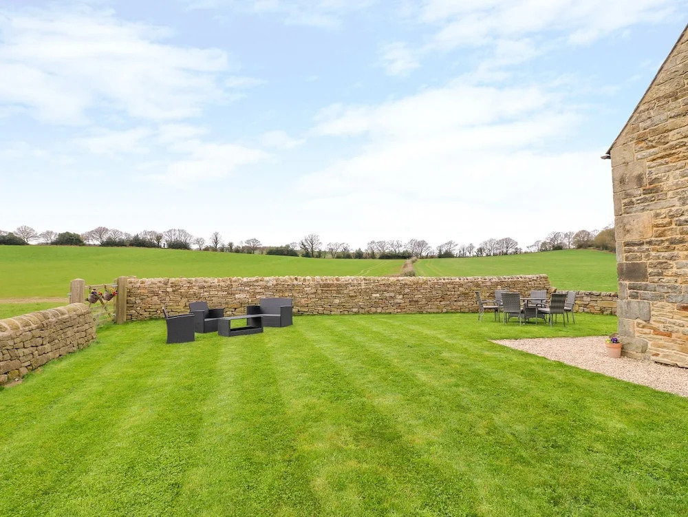 Woodthorpe Cruck Cottage