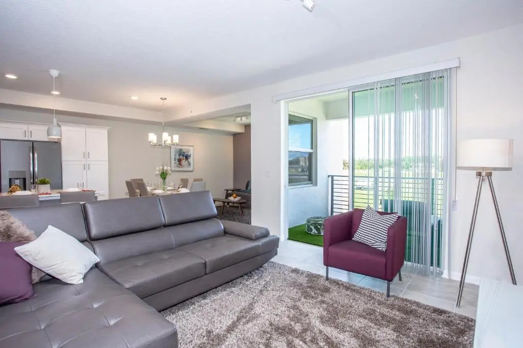 Gorgeous Two Bedroom Apto Close to Disney 306