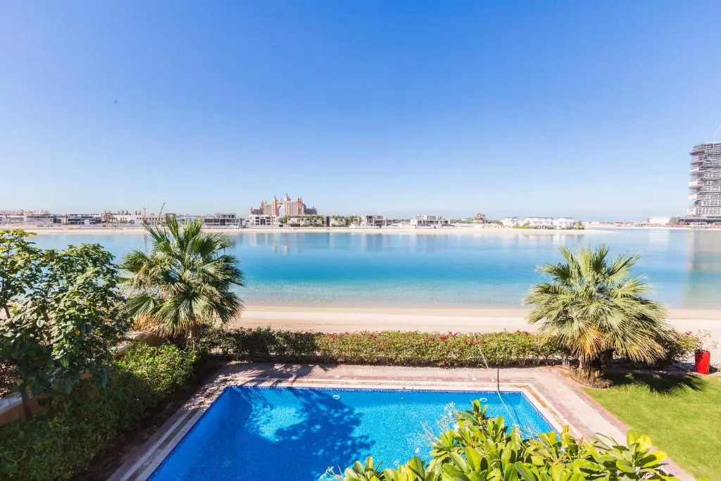 Maison Privee - Prvt Pool & Beach Access in Luxury Palm Jumeirah 6BR Villa