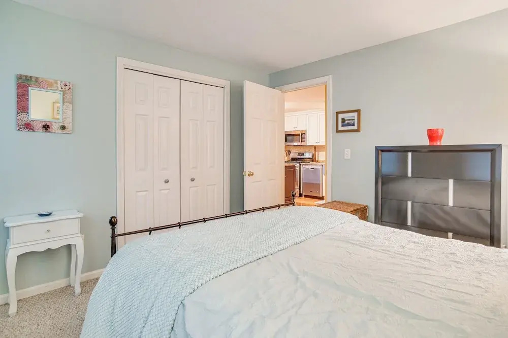Beach & Lake Access: Group Getaway in Mashpee!