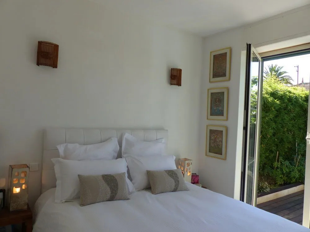 Blue Dream Cannes Guest House