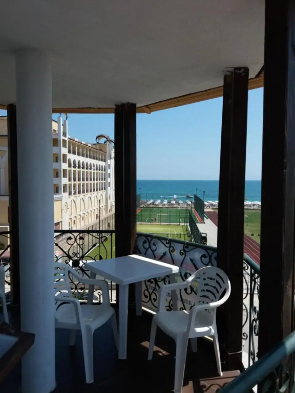 Sunny Island Obzor