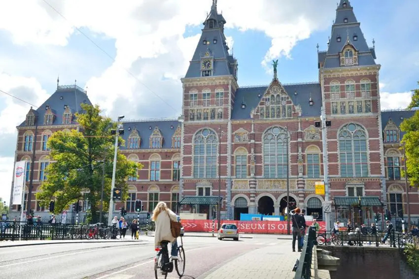 Cosy city loft view RIJKSMUSEUM