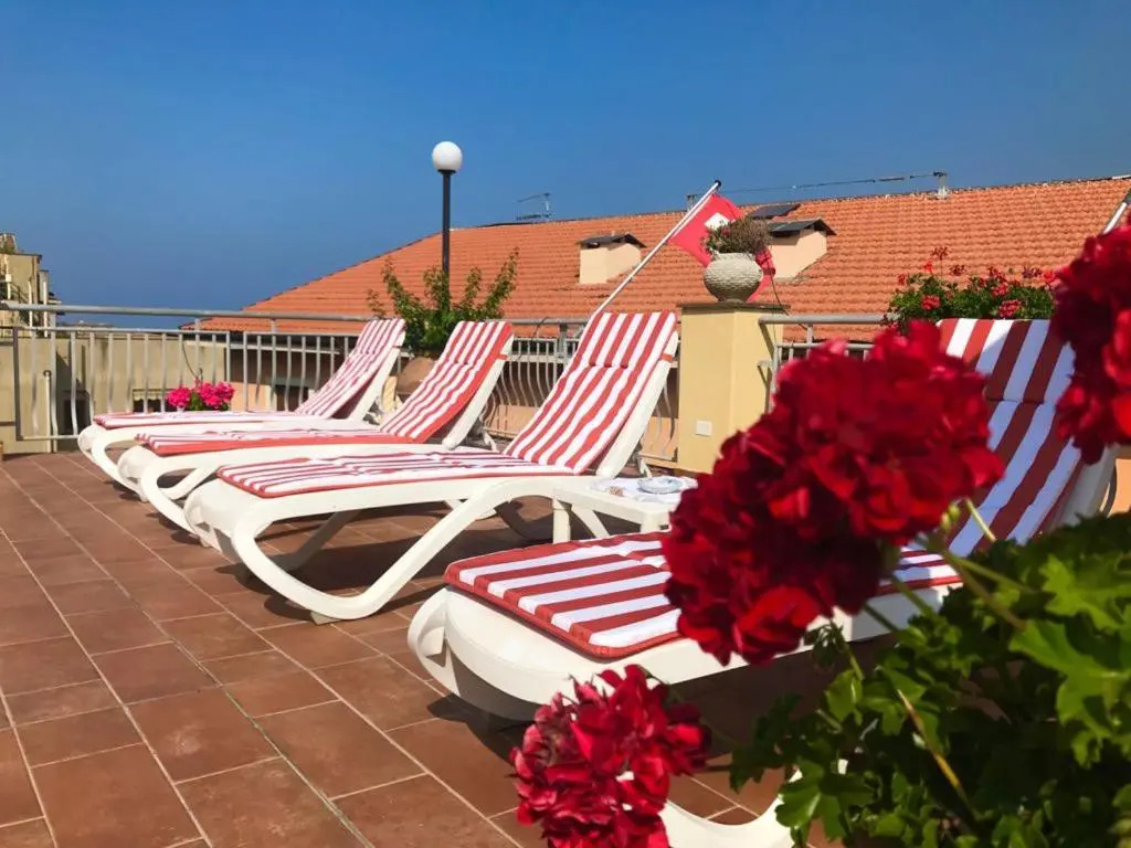 Hotel Dora