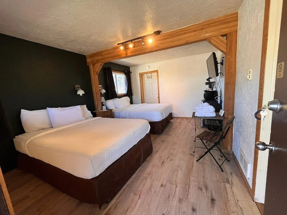 The Spruce Lodge