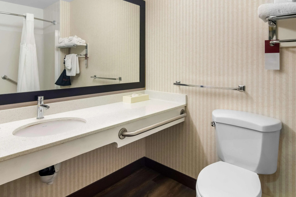 Best Western Plus Osoyoos Hotel & Suites