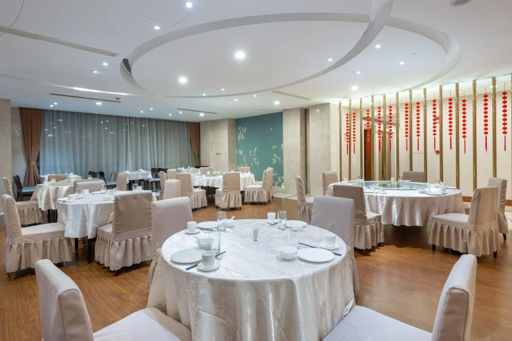 Holiday Inn Shanghai Pudong Nanpu by IHG