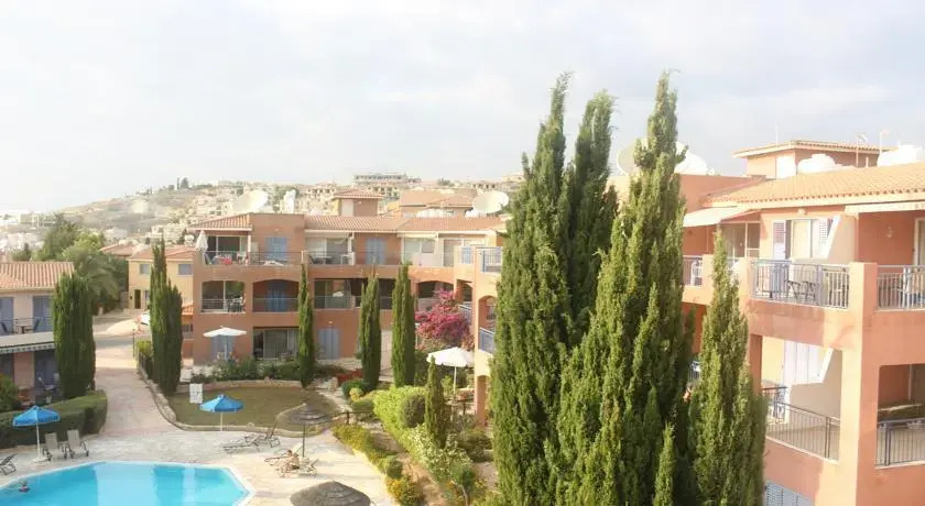 Regina Gardens 205