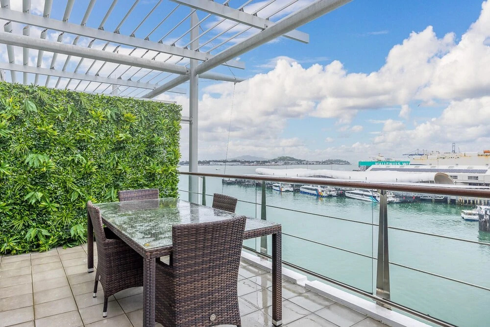 QV Water Front Stylish Apt w Aircon1048
