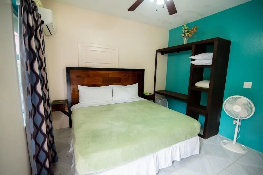 Sea Pearl Vacation Suites
