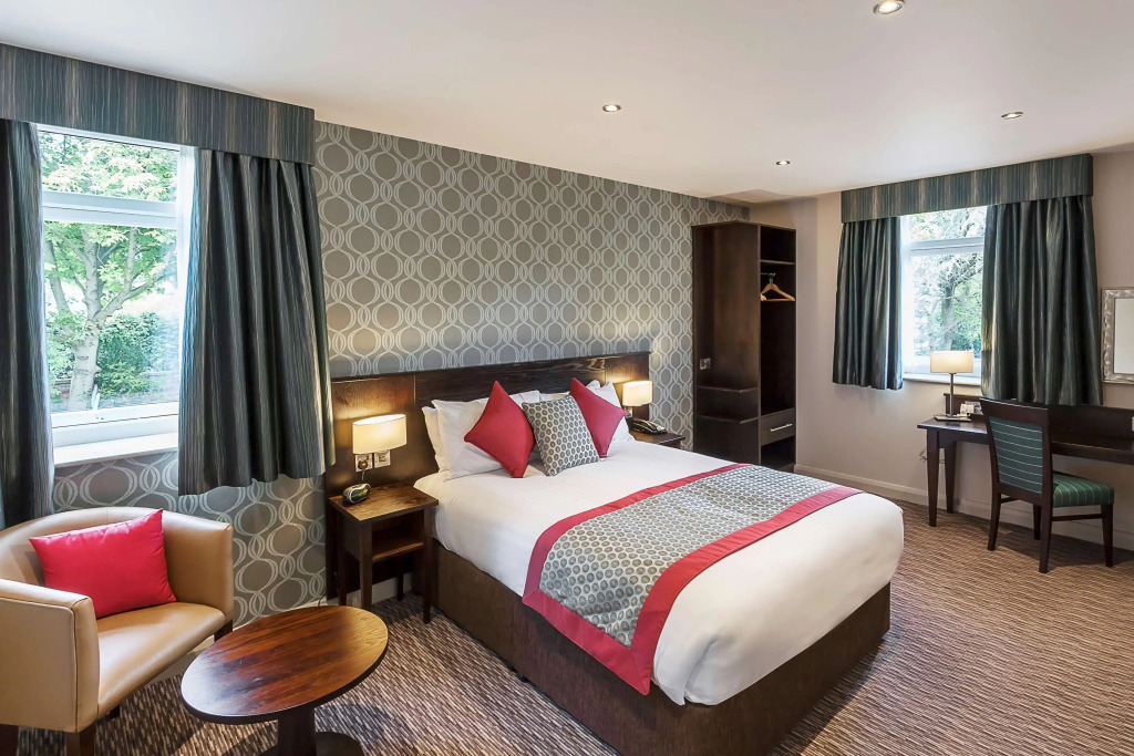 Best Western Plus Pinewood Hotel, Manchester Airport South Handforth