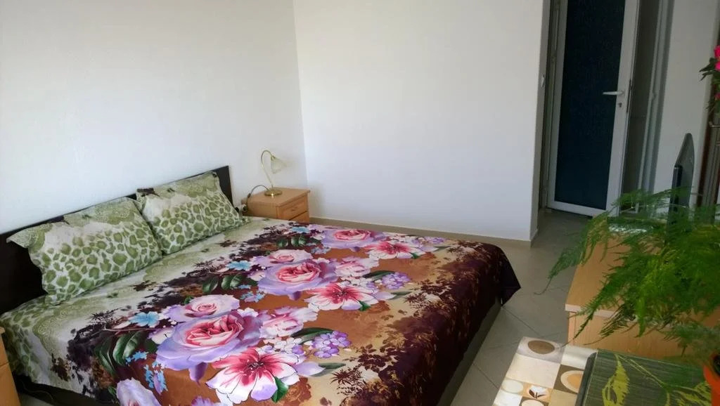 House of Flowers