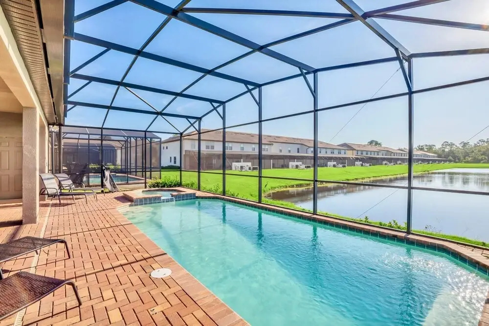 8BR Home w Private Pool Hot Tub Netflix