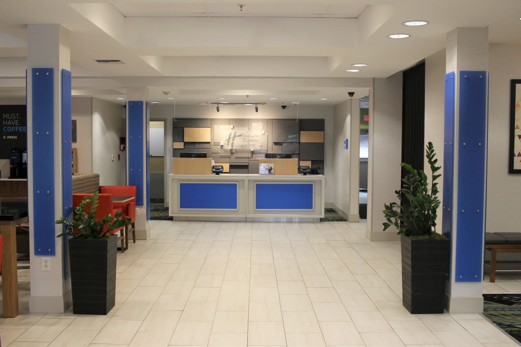 Holiday Inn Express Hotel & Suites Seattle North - Lynnwood by IHG