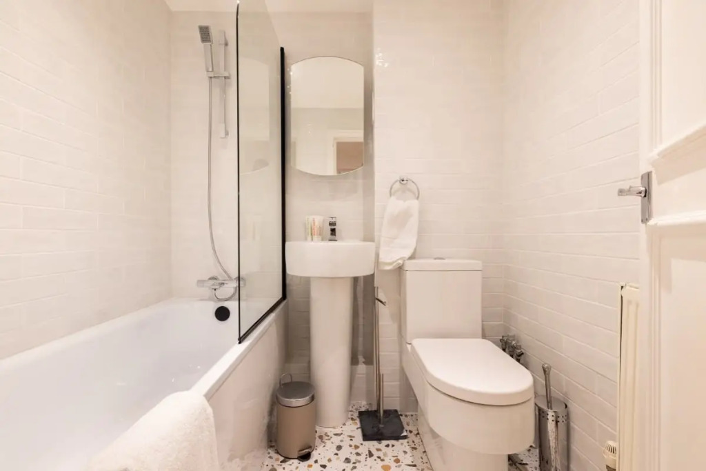 The West Hampstead Wonder  - Stunning 2BDR with Study Room and Garden